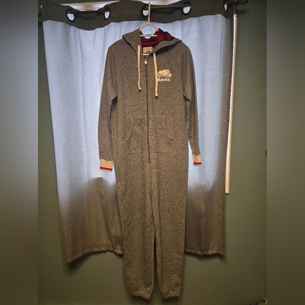 Roots Cabin Salt & Pepper Onesie